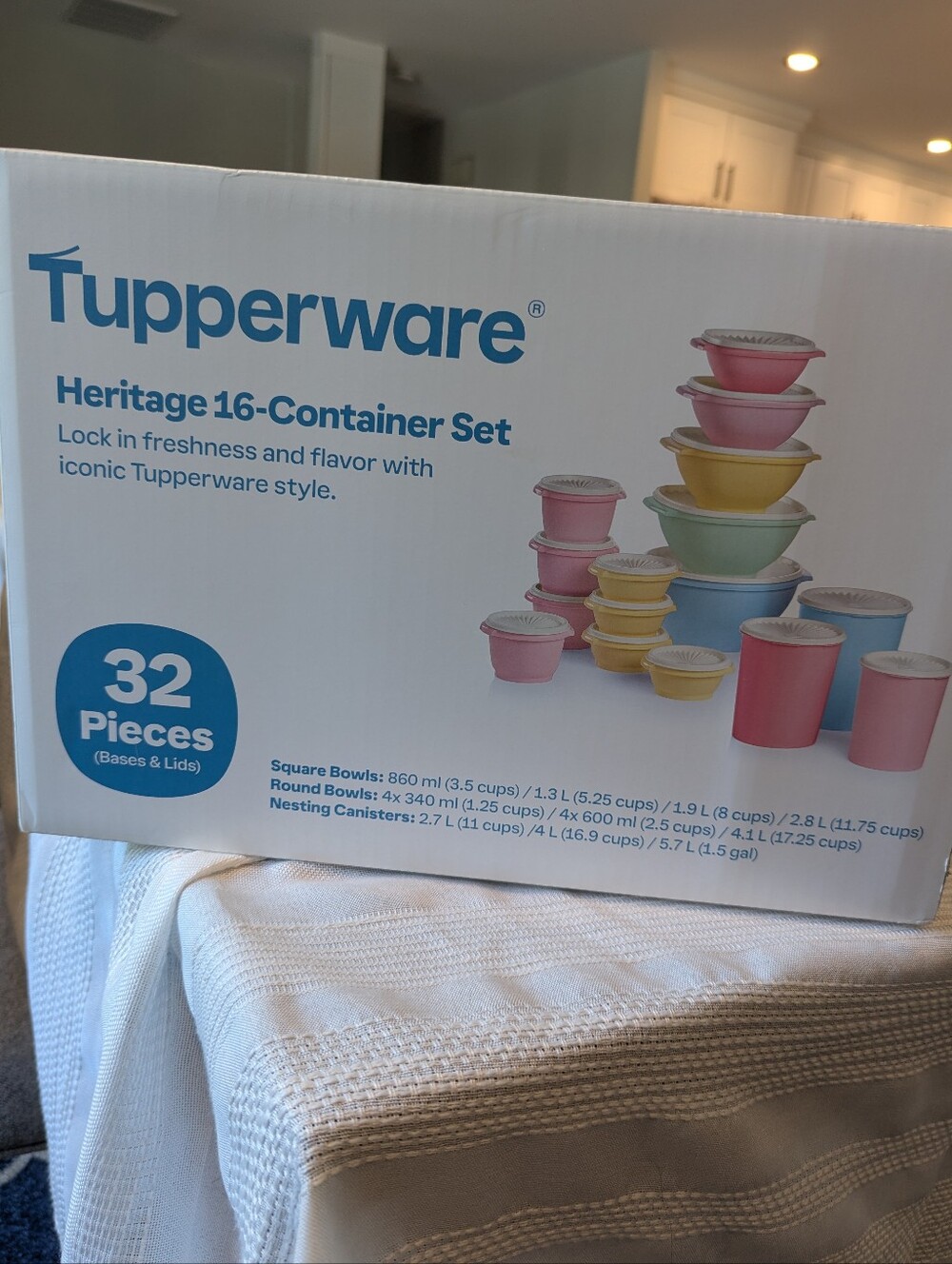 Tupperware Heritage 16-Container Set